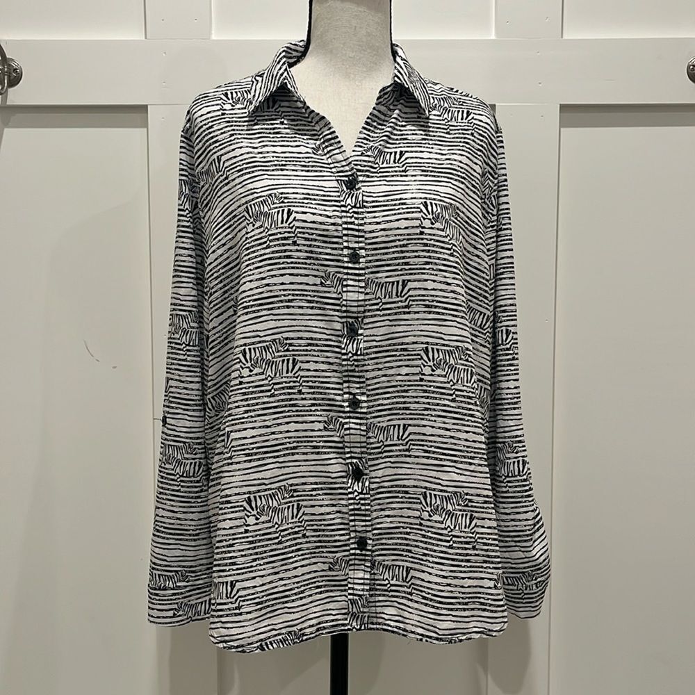 Chico's Zebra Print B&W LS Blouse